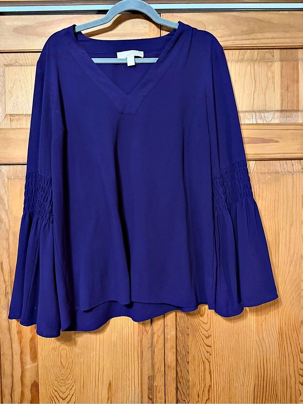 Michael Kors Bell Sleeve Blouse in Purple Large Like New